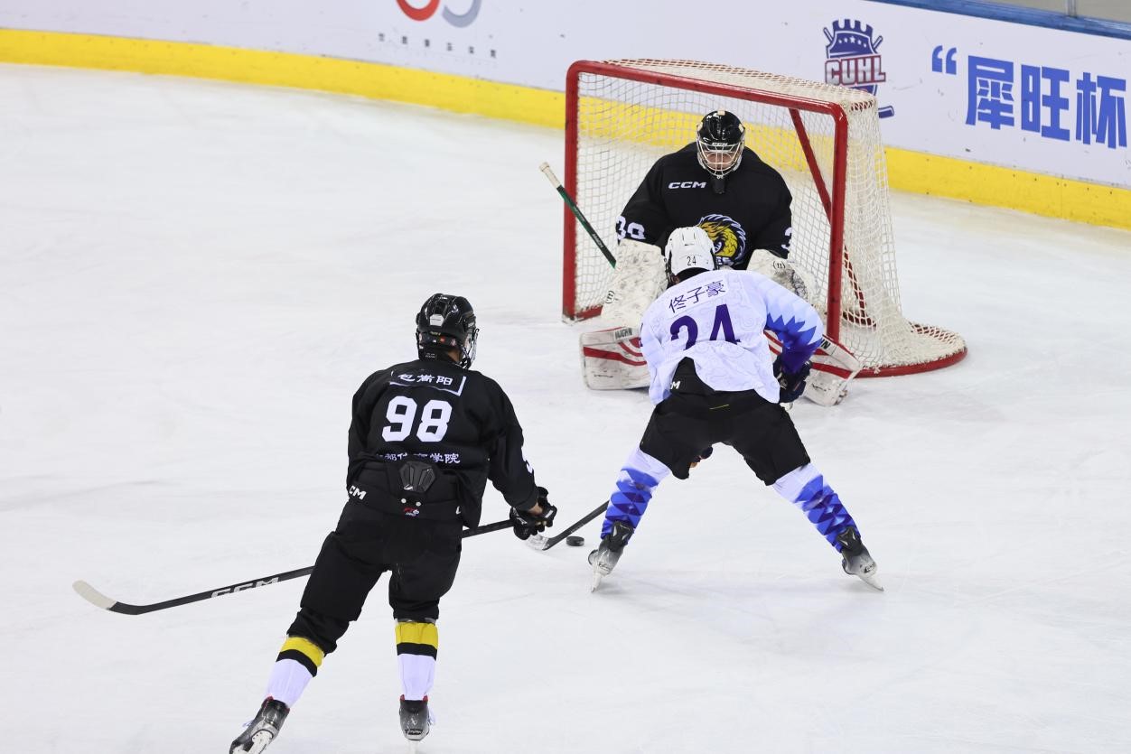 第6届全国大学生冰球联赛总决赛在吉林市落幕：