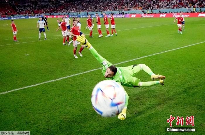 英格兰3-0完胜威尔士 小组头名晋级淘汰赛