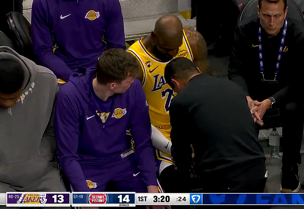 詹姆斯手指戳伤引担忧 后续复出计划待定