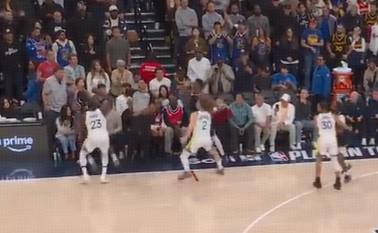 勇士客场逆转淘汰快船 裁判漏判成关键转折点