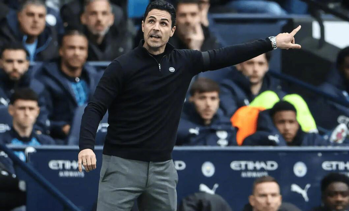 前巴萨后卫纳达尔：阿尔特塔战术理念契合巴萨