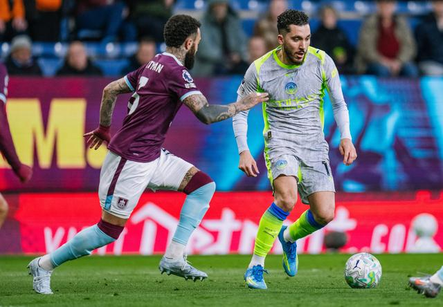 曼城客场1-0胜伯恩利反超阿森纳登顶英超榜首